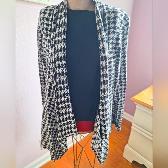 Kasper Sweaters - Houndstooth knit Cardigan